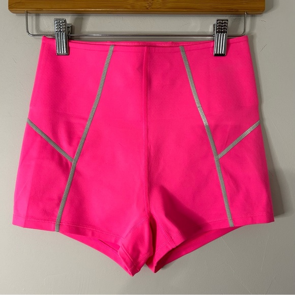 NWT Free People Movement You’re A Peach Shorty Shorts Hot Pink Neon - Picture 2 of 7